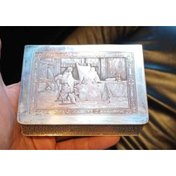 Boite à bijoux ( ou cigarillos) cuivre et métal argenté d'après...