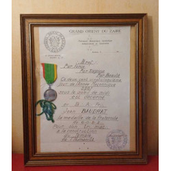 Médaille maçonnique commémorative sous verre Grand Orient du Zaire
